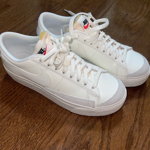 low top nike blazers platform